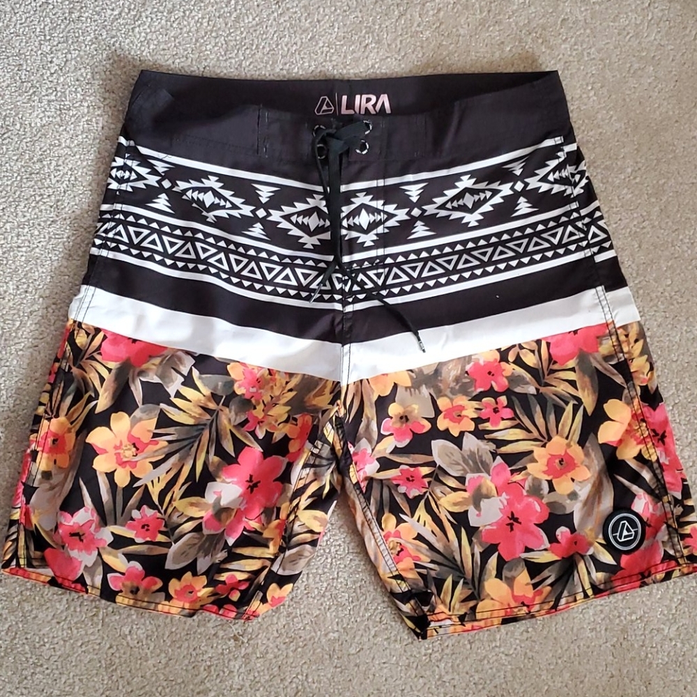 Mens swim shorts size 30 Lira